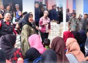 Pemkot Bandar Lampung Salurkan 21 Ribu Paket Beras untuk Warga di 10 Kecamatan