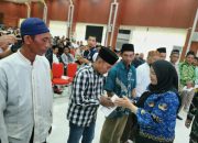 Walikota Eva Dwiana Berikan Umroh dan Alat Bantu Pendengaran bagi Pengurus Mushola